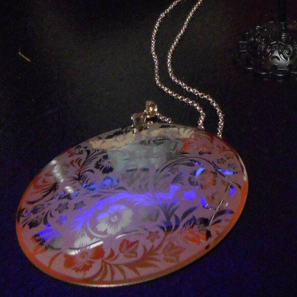 Silver Floral pattern necklace with earrings Jewelry Set - Picture 7 of 8